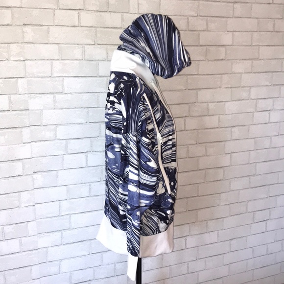 Adidas by Stella McCartney Run printed jacket - Picture 9 of 16